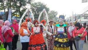 lomba-busana-berbahan-sampah-daur-ulang-di-HBKB-Rawamangun.jpg