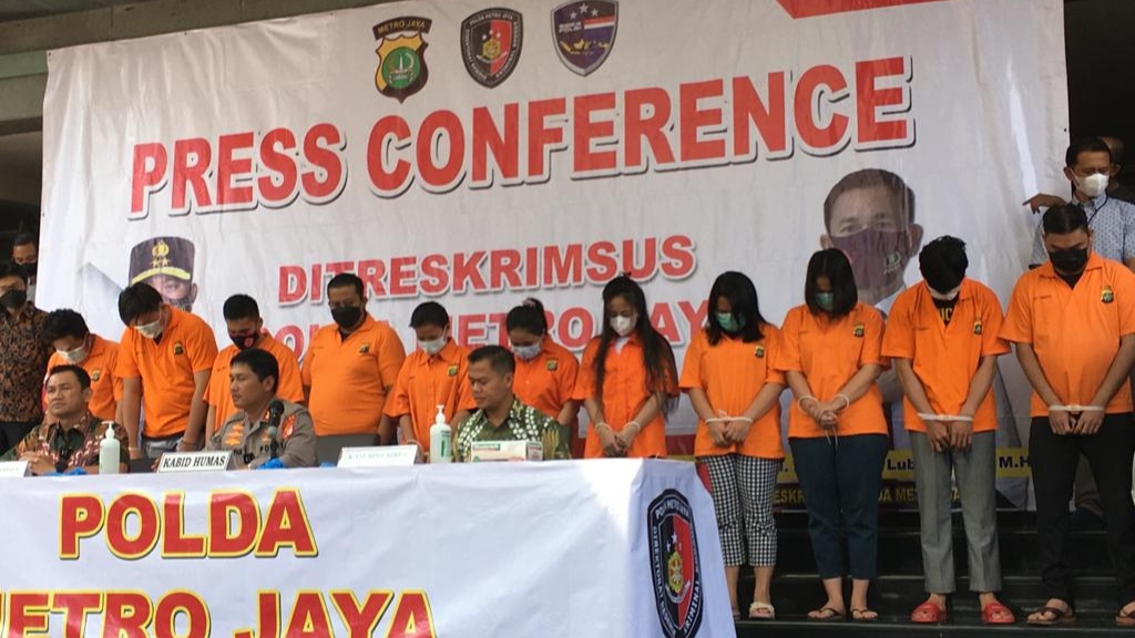 Lakukan Pengancaman hingga Teror Korban, Polisi Tangkap 11 Debt Kolektor & Manager Pinjol Ilegal