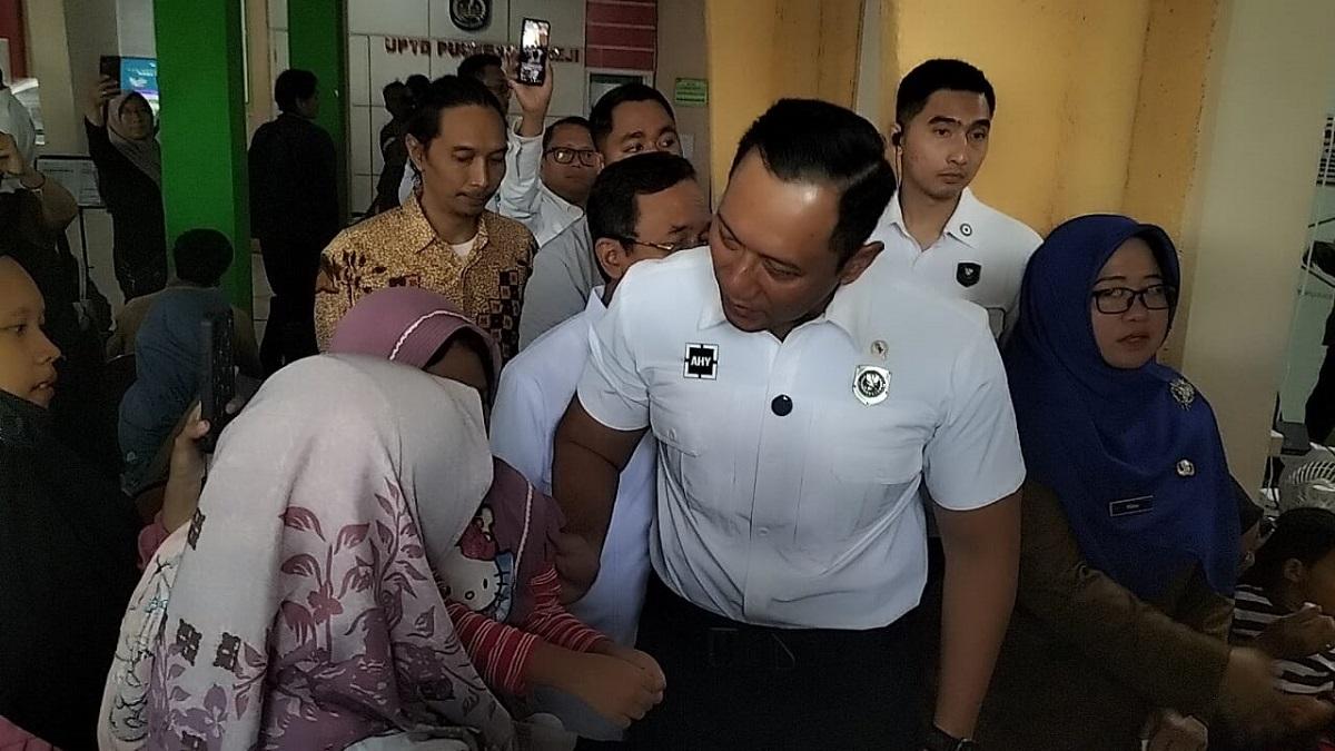 Breaking News: Kick Off Program Cek Kesehatan Gratis, Menko IPK Tinjau Puskesmas Beji Kota Depok