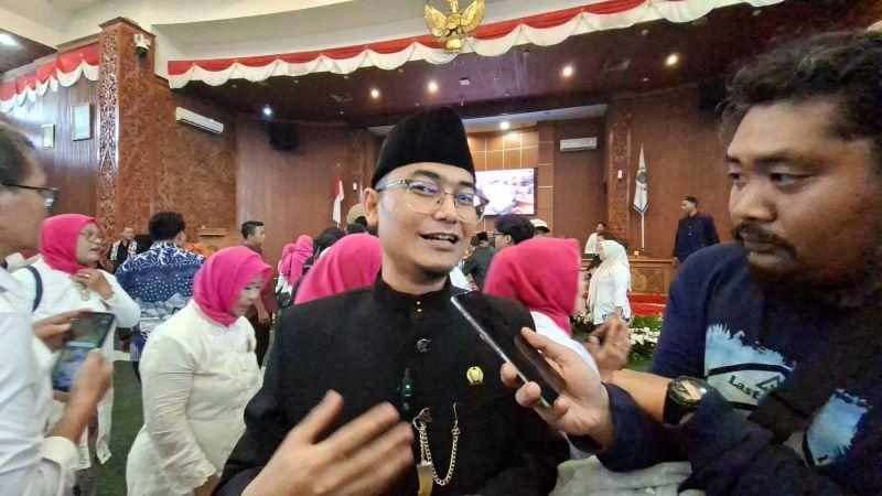 Ade-Supriyatna-soal-Sampah-Depok.jpg