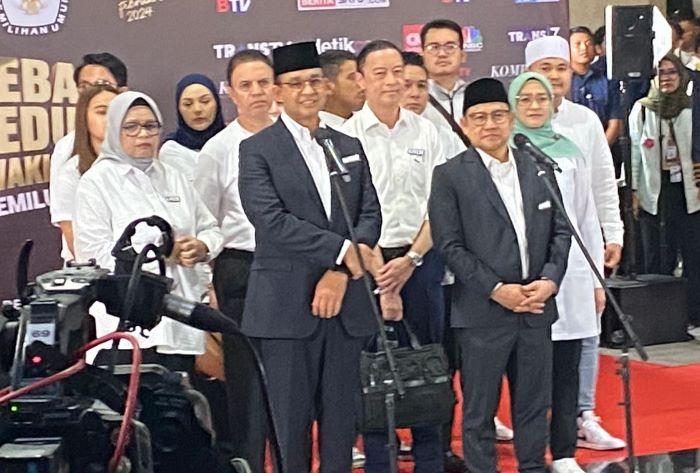 Anies-dan-Cak-Imin-di-Debat-Cawapres.jpg