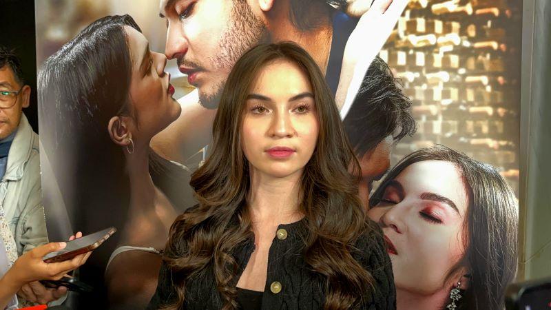 Elina-Jperg-adegan-vulgar.jpg