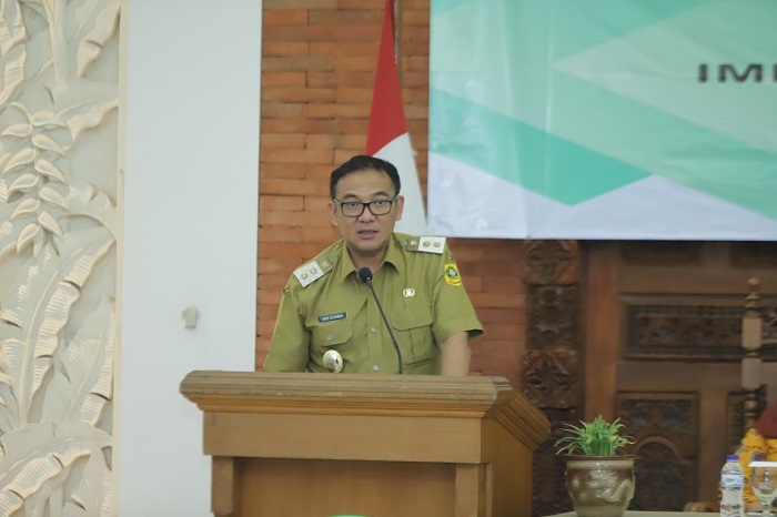 FUIB-akan-melaporkan-Plt-Bupati-Bogor-Iwan-Setiawan.jpg