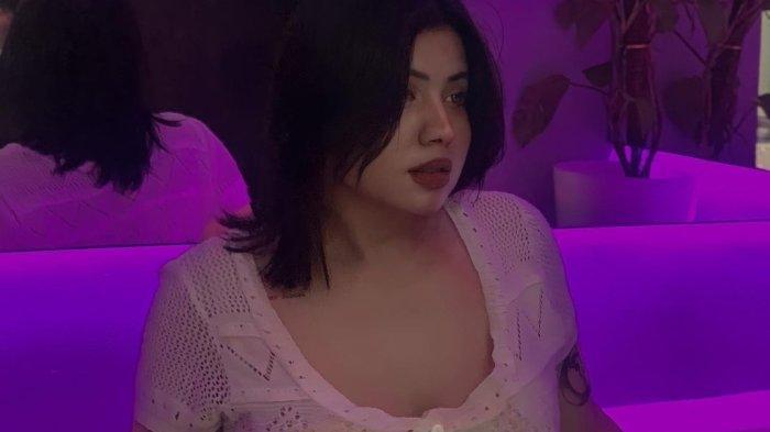 Sahnadagi klubda jinsiy aloqa