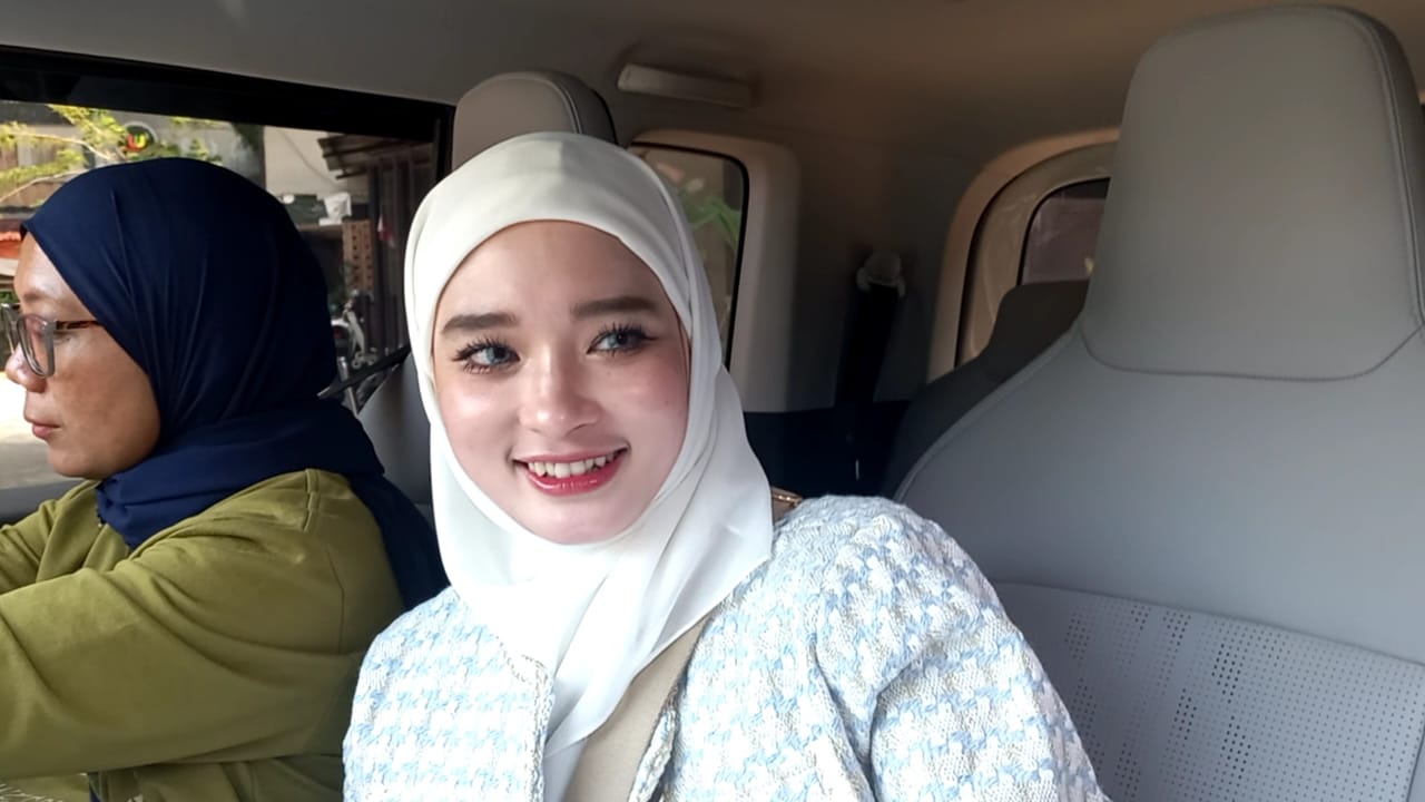 Inara-Rusli-saat-ditemui-di-studio-41-Mampang-Prapatan.jpg