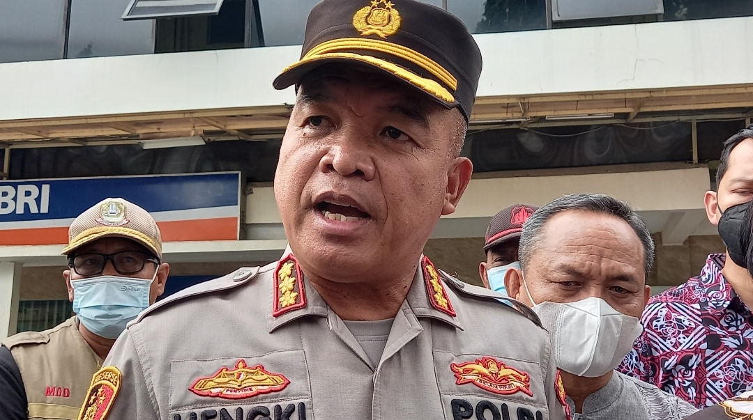 Kapolres-Metro-Bekasi-Kota-Kombes-Pol-Hengki-2.jpg