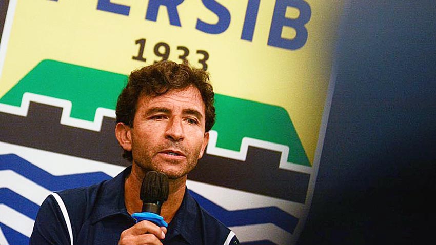 Luis Milla Meminta Semua Pihak Bersatu untuk Persib Bandung Semakin Baik