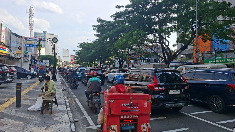 Prakiraan Cuaca Depok, Rabu 6 Mei 2026: Panas Terik di Siang Hari, Hujan Sedang Guyur Malam