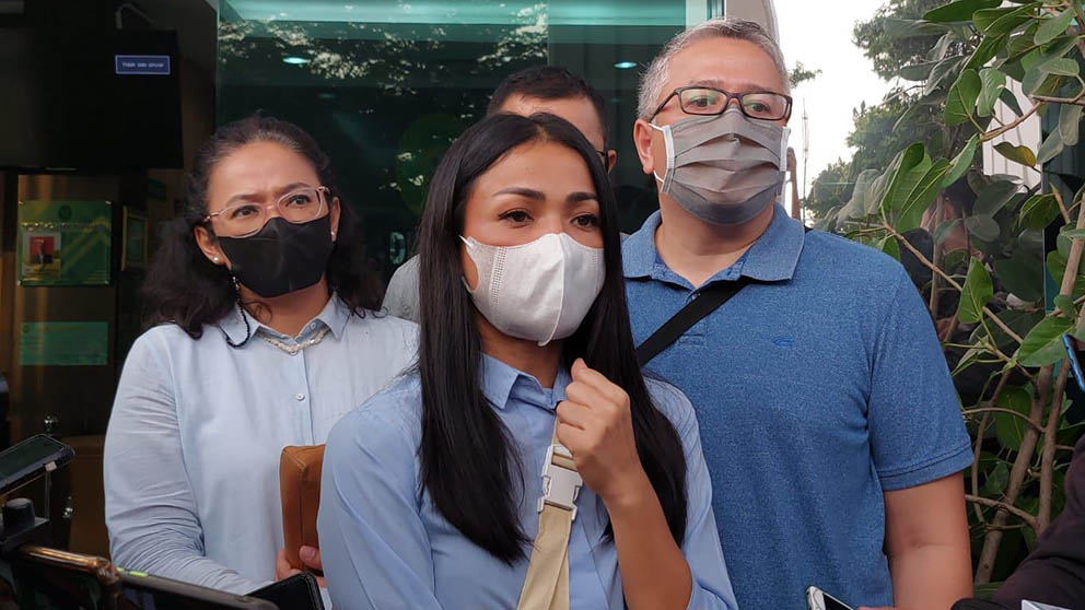Nirina Zubir Puas dengan Jalannya Persidangan Kasus Mafia Tanah Setelah Hadirkan Saksi Baru