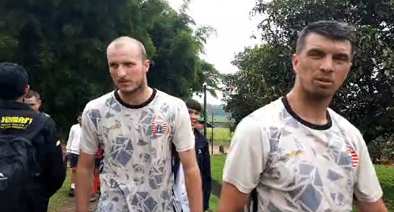 Persija-Jakarta-menggelar-latihan-di-Nirwana-Park-Bojongsari-Sawangan-Depok-Rabu.jpg