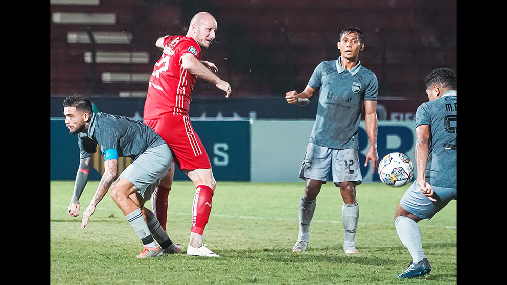 Persija Tandang ke Kandang Borneo FC, Thomas Doll Harap Tak Ada Lagi Insiden Pemukulan