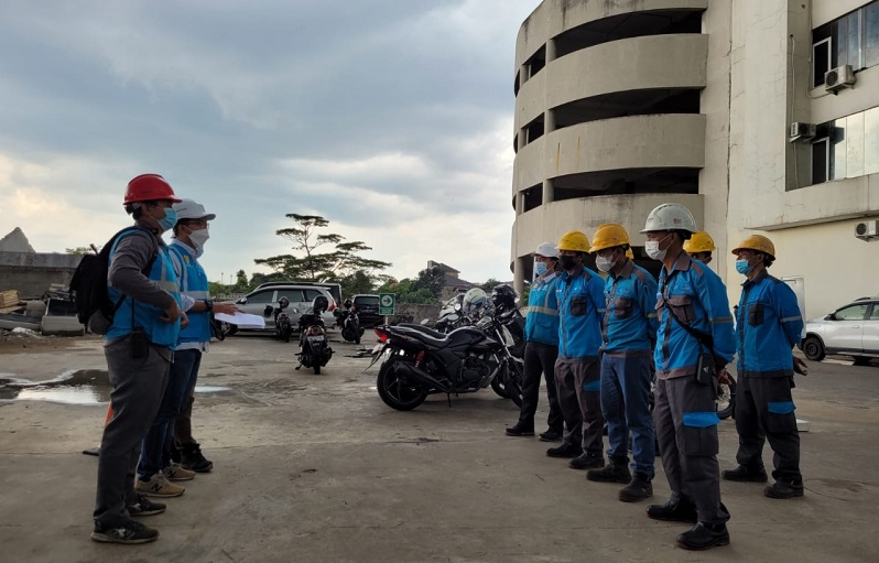 Pastikan Kegiatan Masyarakat Tak Terganggu, PLN UP3 Depok Lakukan Pemeliharaan Tanpa Padamkan Aliran