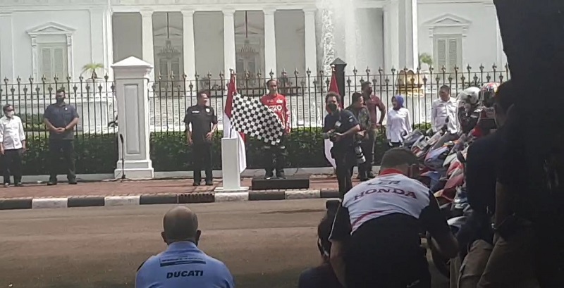 Tidak Dibolehkan Konvoi dengan Pembalap Internasional, Jokowi Lemas