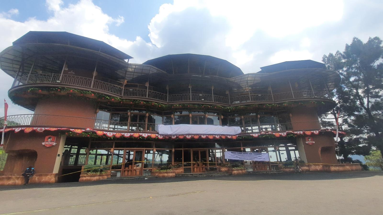 Asep Stroberi dan Bianglala Lolos dari Penggusuran di Jalan Raya Puncak, Ini Kata Kasatpol PP