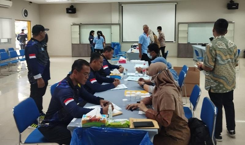 Kepala BNN Komjen Suyudi Turun Langsung Tes Urine Ratusan Personelnya