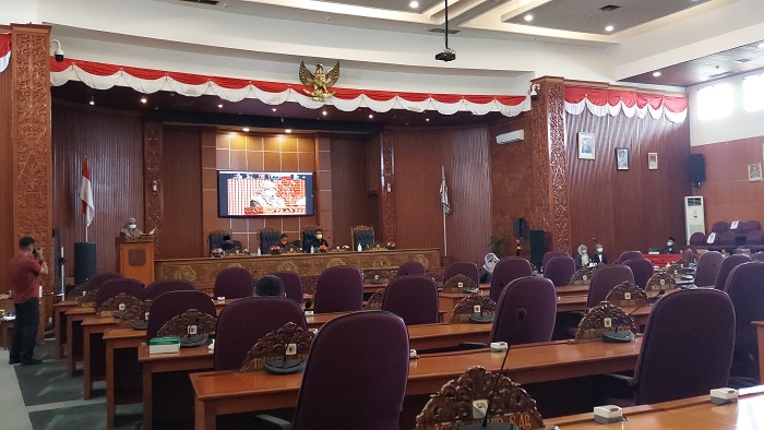 Sidang-Paripurna-persetujuan-PDAM-Tirta-Asasta-menjadi-Perusahaan-Perseroan-Daerah.jpg
