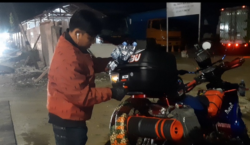 Suherman-memilih-mudik-lebaran-menggunakan-sepeda-motor-ke-Karanganyar.jpg