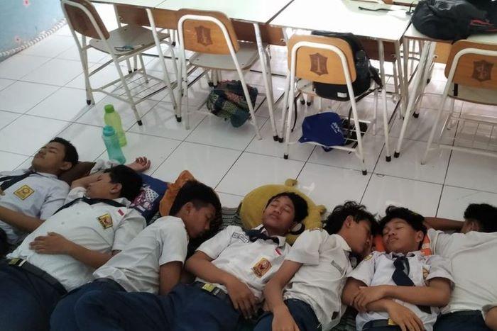 Ternyata Ada Sekolah yang Perbolehkan Siswanya Tidur di Sekolah dan Tak Ada PR, Ini Dia Sekolahnya