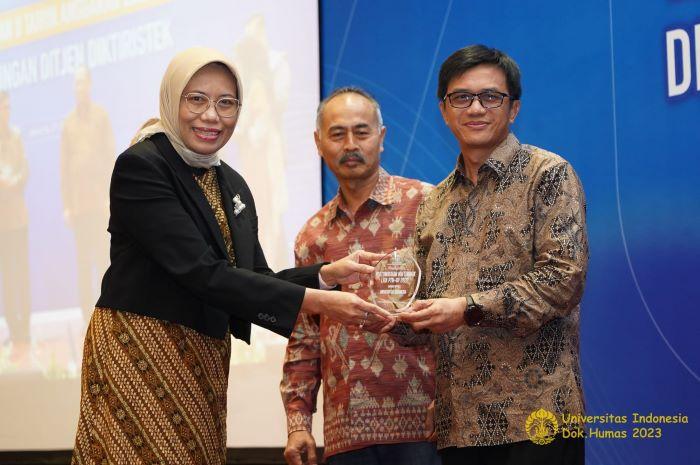 Wakil-Rektor-UI-Prof-Harris.jpg
