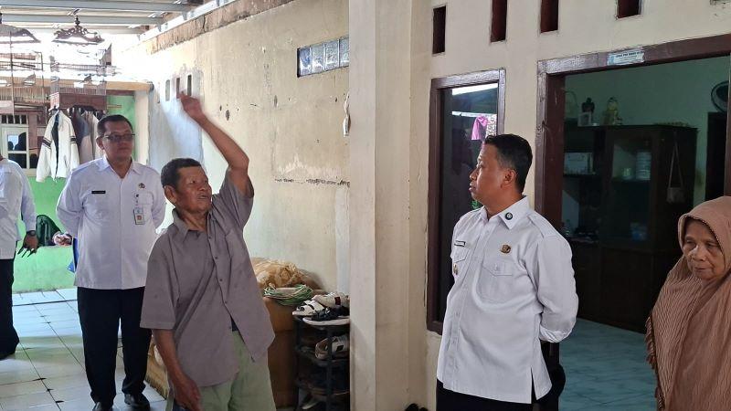 Angin Puting Beliung Mengamuk di Depok,  113 Rumah Alami Kerusakan Atap
