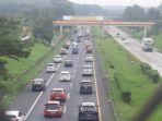 Arus-lalu-lintas-di-tol-Cikampek-arah-Palimanan-sudah-mengalami-kepadatan.jpg