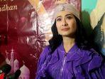 Iis-Dahlia-ibunda-dari-Devano.jpg