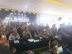 Kapolres-Bogor-AKBP-Rio-Wahyu-Anggoro-pegang-mic.jpg