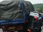 Kecelakaan-lalu-lintas-melibatkan-truk-Hino-dan-minibus-Toyota-Avanza.jpg