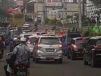 Kemacetan-Jaur-Puncak-3.jpg