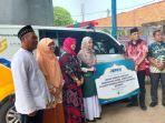 Nur-Azizah-Salurkan-Ambulans.jpg