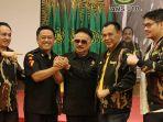 Ravindra-Airlangga-dan-Jaro-Ade.jpg