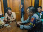 Seorang-pria-mabuk-bersajam-berhasil-diamankan-usai-membuat-kegaduhan-di-Cilangkap.jpg