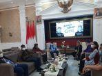 Walikota-Bogor-Bima-Arya-menyambut-para-peserta-Kongres-Jaringan-Kota-Pusaka-Indonesia.jpg