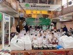 Waringin-Hospitality-menyalurkan-bantuan.jpg