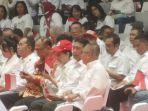 Wiranto-dan-Arsul-Sani-sedang-berbincang-di-Puncak-Musra-Relawan-Jokowi.jpg