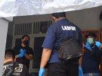 labfor-Kalideres-rumah-satu-keluarga-tewas.jpg