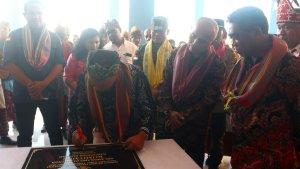 Bupati-Kupang-Korinus-Resmikan-Gelanggang-Olahraga.jpg