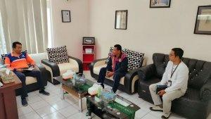 Darius-Beda-Daton-menerima-kunjungan-Sekretaris-Dinas-Dukcapil-Kabupaten-Kupang.jpg