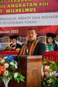 Direktur-Institut-Jacob-Nuwa-Wea-William-Yani-Wea.jpg