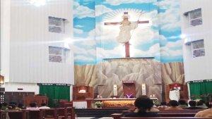 GEREJA-KATOLIK-Gereja-Katedral-Tiga-Raja-Timika-Papua-Indonesia-Minggu-2-Februari-2025.jpg
