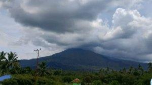 GUNUNG-LEWOTOBI-Gunung-Lewotobi-Laki-laki-dilaporkan-erupsi-siang.jpg