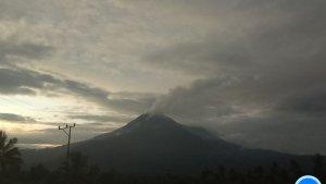 GUNUNG-LEWOTOBI-Petugas-Posmat-Gunung-Api-Lewotobi-Laki-laki-Herman-Yosef-NTT.jpg