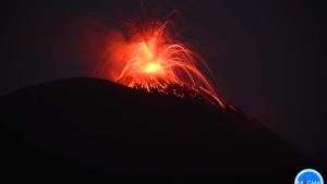 GUNUNG-LEWOTOLOK-Gunung-Lewotolok-di-Lembata-meletus.jpg