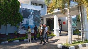 JEMPUT-JENAZAH-Area-VIP-Pemda-Bandara-El-Tari-Kupang.jpg