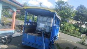 JUAL-AIR-BERSIH-Sebuah-truk-yang-menjual-air-bersih.jpg