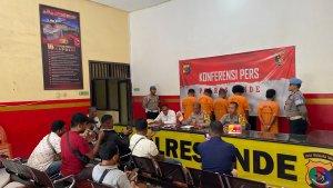 KONPERS-Konferensi-pers-terkait-penangkapan-lima-tersangka-kasus-narkoba.jpg