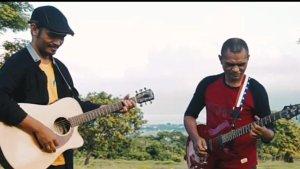 LAGU-OLE-O-INA-NONA-Lagu-ole-o-Ina-nona-ketika-dinyanyikan-oleh-Romi-Keo.jpg