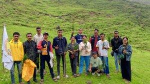 POSE-BERSAMA-Mahasiswa-Pelajar-IMAPETLIS-Kefamenanu-dan-Mutis-Nablole.jpg
