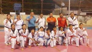 POSE-BERSAMA-Pose-bersama-Ketua-Pengcab-TI-Kota-Kupang.jpg
