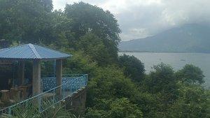 Pemandangan-alam-dari-Cafe-Anera-Borong.jpg